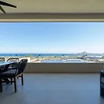 Amazing 3Br Condo With Spacious Terrace And Views